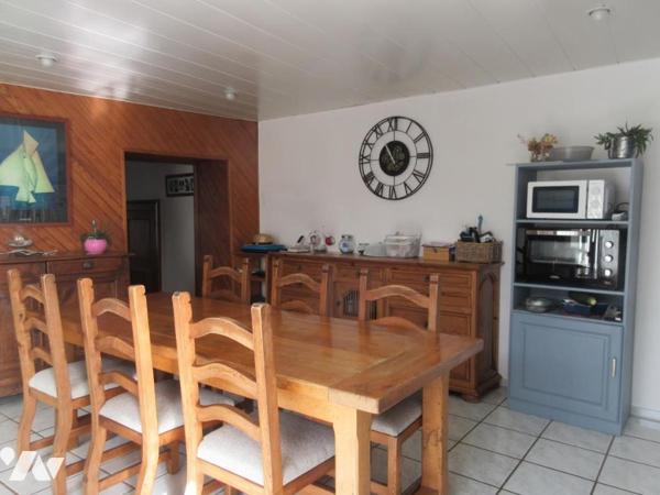 ENSEMBLE DE 2 MAISONS + HANGAR