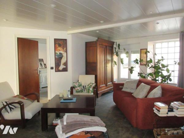 ENSEMBLE DE 2 MAISONS + HANGAR