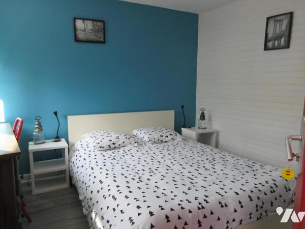 ENSEMBLE DE 2 MAISONS + HANGAR