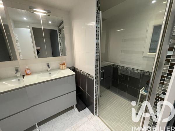 Maison à vendre 6 pièces 240 m² Saint-Éloy-les-Mines