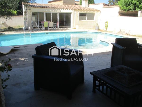 Sausset Côte Bleue : belle demeure familiale avec piscine à deux pas de la mer