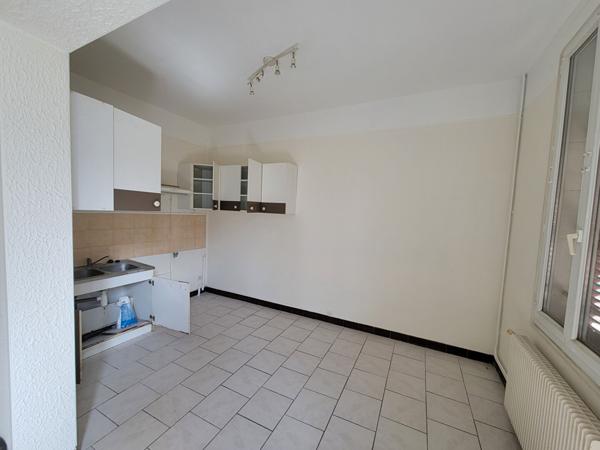 IMMEUBLE 4 APPARTEMENTS QUARTIER SAINT JOSEPH PAU