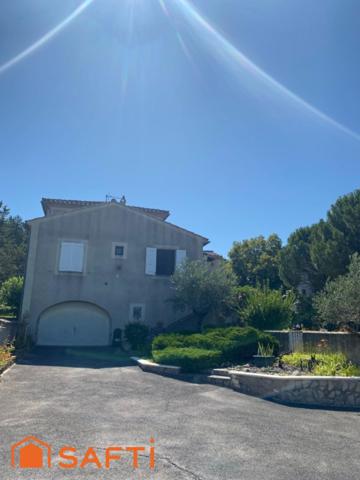 Maison avec piscine 226 m²