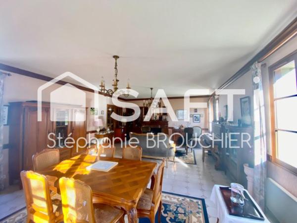 Maison avec piscine 226 m²