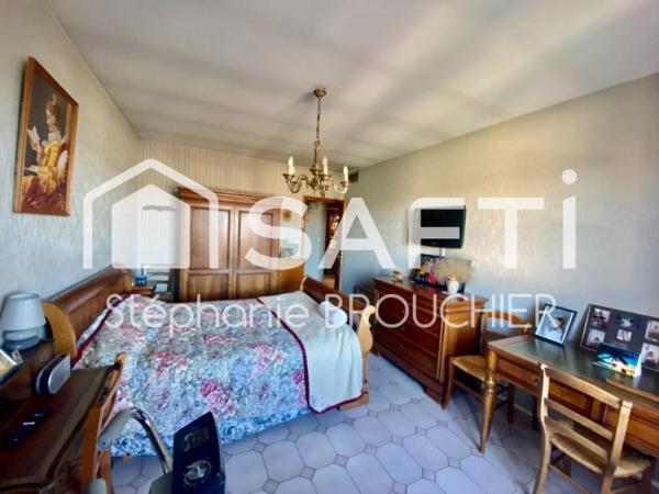 Maison avec piscine 226 m²