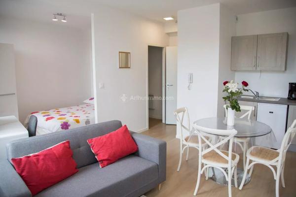 Location                                                      Appartement
                        
                     1 pièces                      27 m2                     à Albi