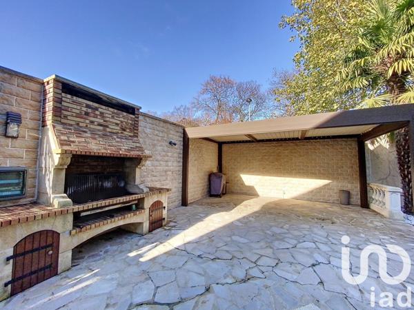 House for sale 6 rooms 270 m² Saint-Denis