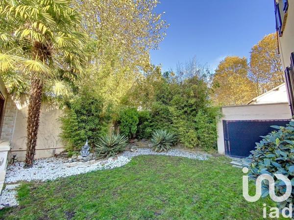 House for sale 6 rooms 270 m² Saint-Denis