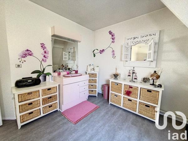 House for sale 6 rooms 270 m² Saint-Denis