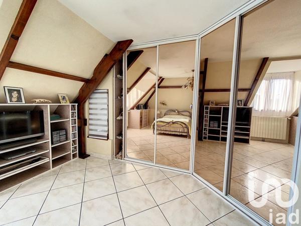 House for sale 6 rooms 270 m² Saint-Denis