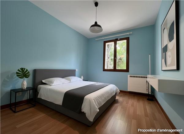 Maison avec 3 chambres, piscine et dépendance en plein centre de Bessières !