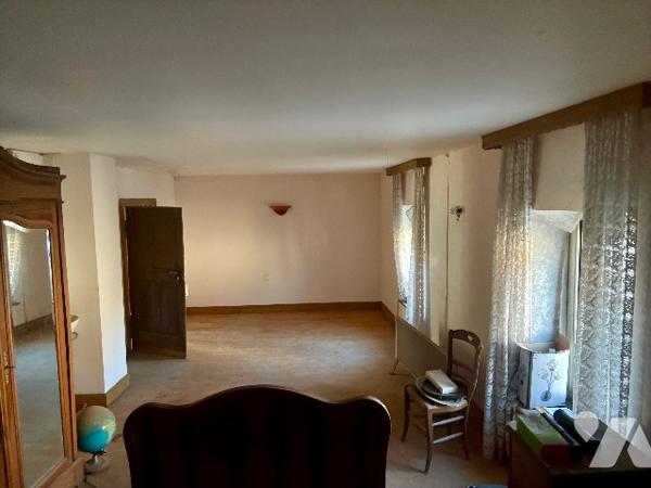 EN EXCLUSIVITE MAISON 180M² FAVIERES