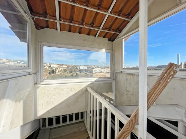 Local Commercial 273m2 13015