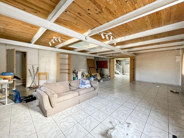 Local Commercial 273m2 13015