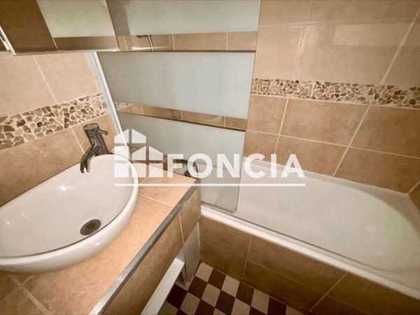 Location Appartement 3 pièces 56.91 m² - 13 RUE ERNEST RENAN Paris 75015