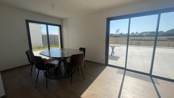 A vendre - Maison contemporaine 7 pièces avec piscine à 300m de la plage à Saint Philibert