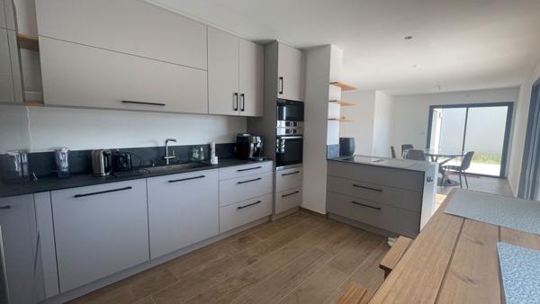 A vendre - Maison contemporaine 7 pièces avec piscine à 300m de la plage à Saint Philibert