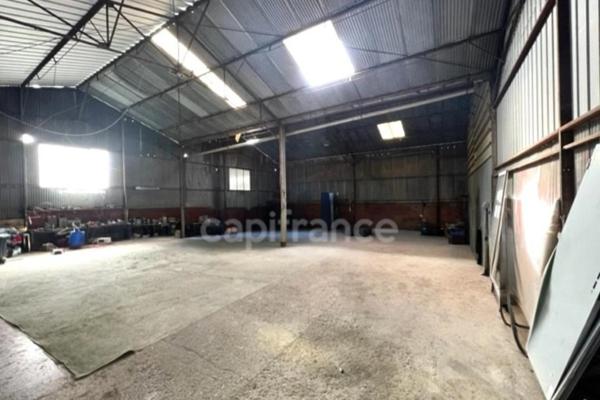 A PROXIMITÉ DE SAINTES (17100) Ensemble immobilier à vendre