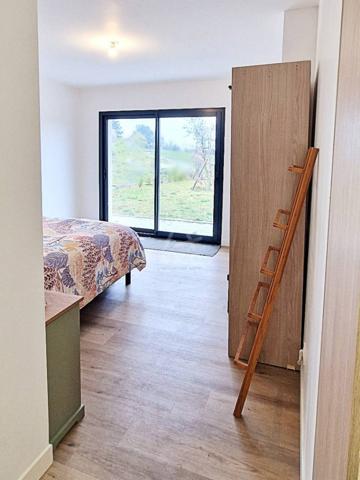 Villa contemporaine 200 m²  Position dominante  Vue Pyrénées  Proche Pau