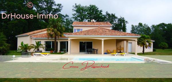 Maison à vendre 6 pièces de 210 m²