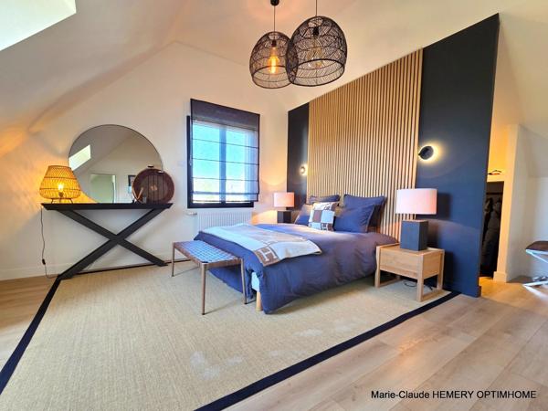 Dinard, Thalassothérapie, belle Villa de 202m² sur parcelle de 400 m² clôturée et paysagée. Rénovation récente de qualité.
