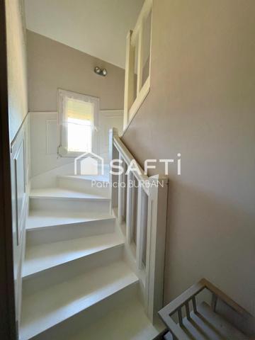 Maison 163 m2, 4 chambres, 2337 m2 de terrain