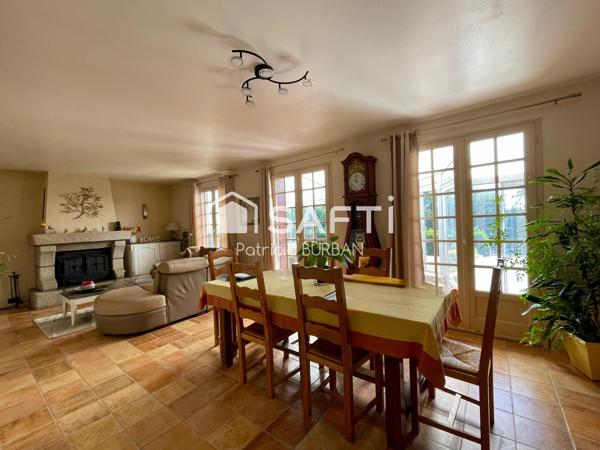 Maison 163 m2, 4 chambres, 2337 m2 de terrain