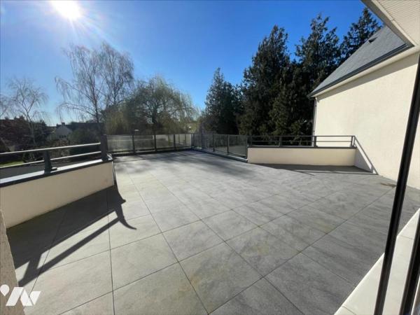 CAEN NORD BUS DE VILLE MAISON 10 PIECES TERRAIN 2328 m²                   M²