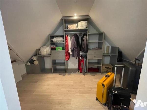 CAEN NORD BUS DE VILLE MAISON 10 PIECES TERRAIN 2328 m²                   M²