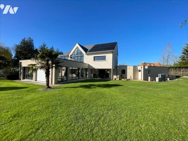 CAEN NORD BUS DE VILLE MAISON 10 PIECES TERRAIN 2328 m²                   M²