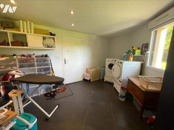 CAEN NORD BUS DE VILLE MAISON 10 PIECES TERRAIN 2328 m²                   M²