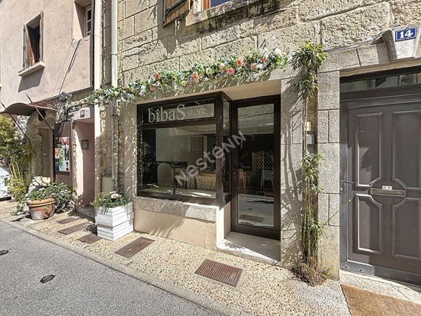 AIGUES-MORTES INTRA-MUROS - MURS COMMERCIAUX AVEC FORT POTENTIEL