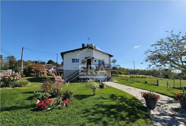 Maison Montpon Menesterol 5 pièce(s) 103.3 m2