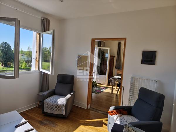 Maison Montpon Menesterol 5 pièce(s) 103.3 m2