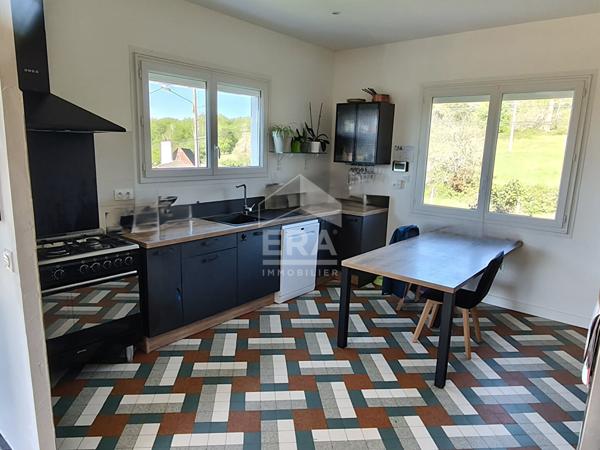 Maison Montpon Menesterol 5 pièce(s) 103.3 m2