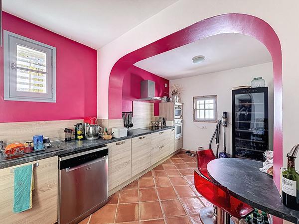 En Exclusivité- Rez-de-villa Magagnosc 4 pièce(s) 119 m2, 2 chambres + possible d'en faire une troisième, 580 m2 de jardin privatif, calme absolu, proche des commodités