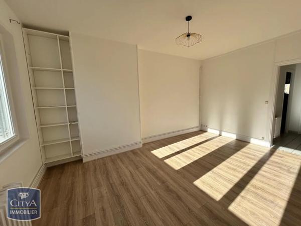 Appartement à louer 2 pièces 37.24m² Charleville-Mézières (08000)