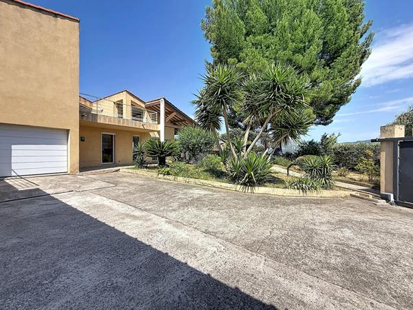 Villa 200 m² à vendre à Aubagne, 1470 m² terrain - Camp Major, Route d'Eoures