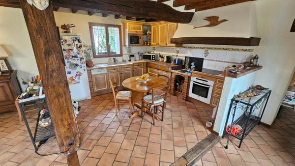 Houdan 12 mn / Maison de charme en parfait état de 147 m2 habitable