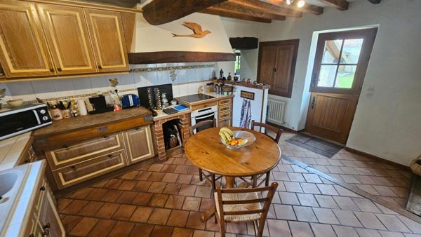 Houdan 12 mn / Maison de charme en parfait état de 147 m2 habitable