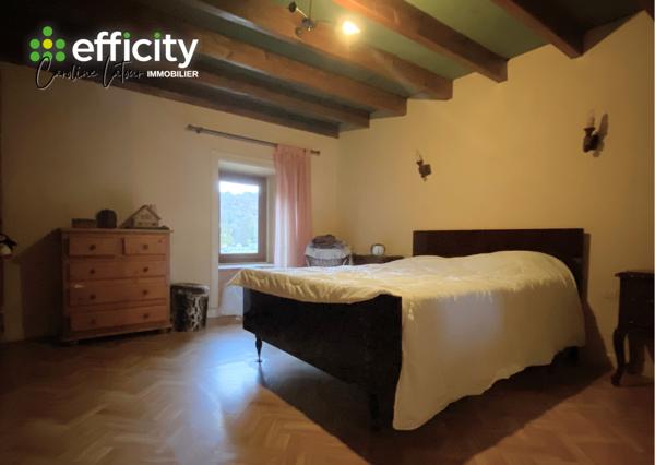 Maison 5 pièces - 140 m² Exclusivité efficity