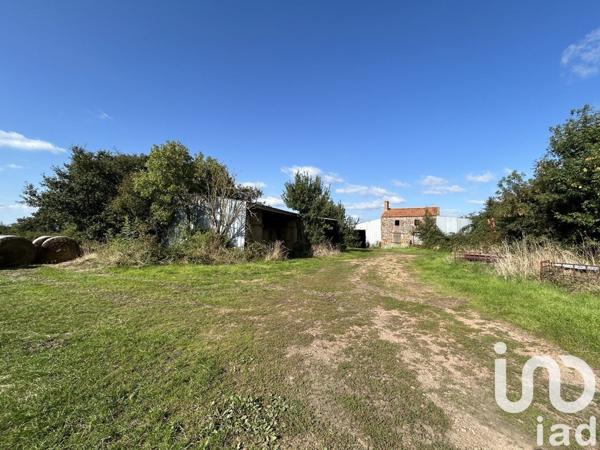 Maison 1 pièce de 70 m² à Argentonnay (79150)