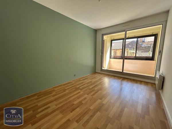 Appartement à louer 4 pièces 82.98m² Mâcon (71000)