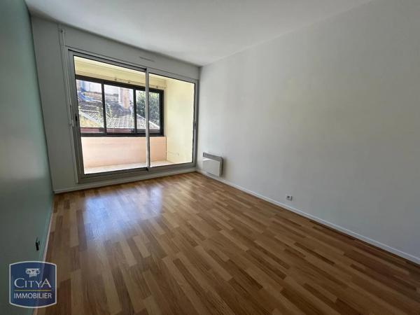 Appartement à louer 4 pièces 82.98m² Mâcon (71000)