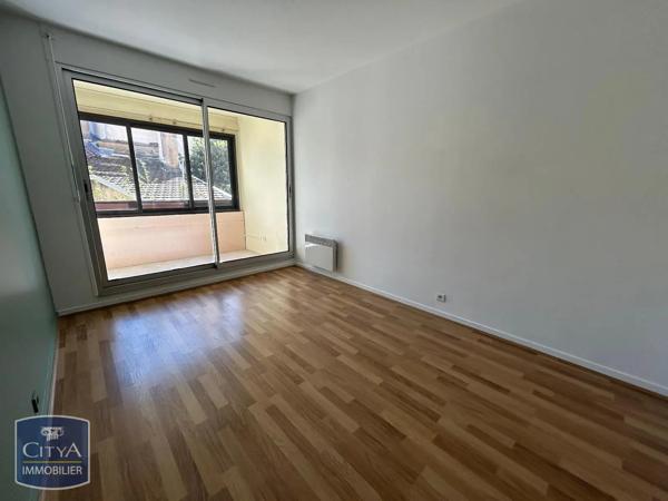 Appartement à louer 4 pièces 82.98m² Mâcon (71000)