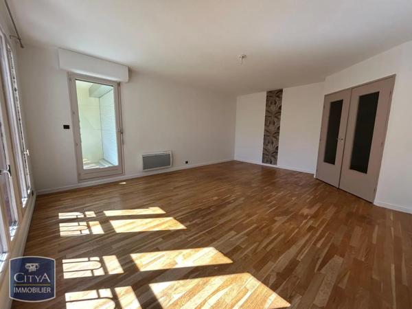 Appartement à louer 4 pièces 82.98m² Mâcon (71000)