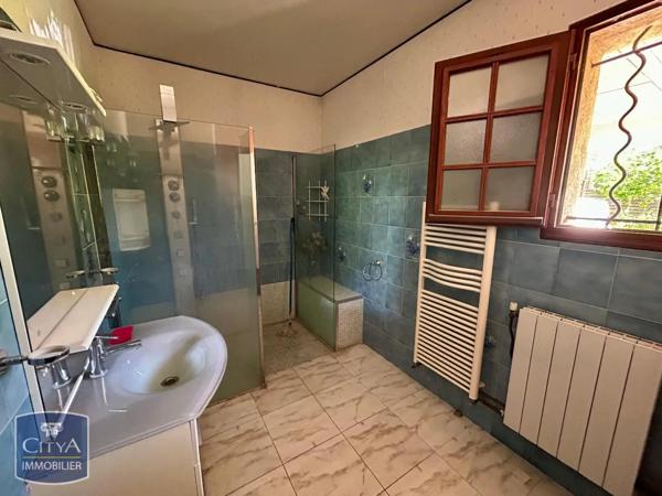 Appartement à louer 3 pièces 112m² Martigues (13500)