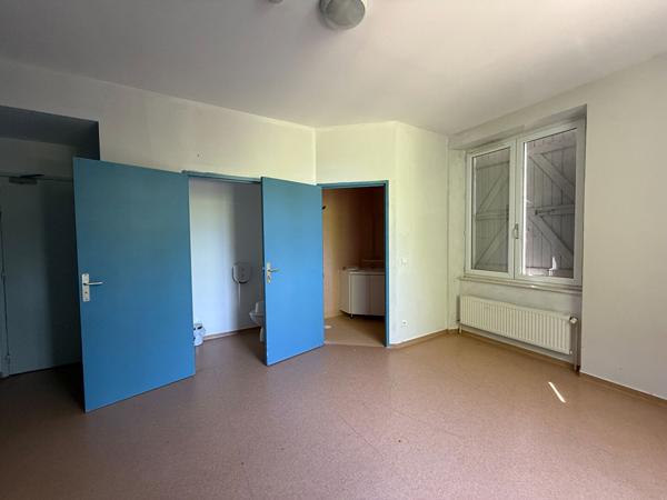 47300 PUJOLS Idéal investisseur, ensemble immobilier à Pujols avec vue