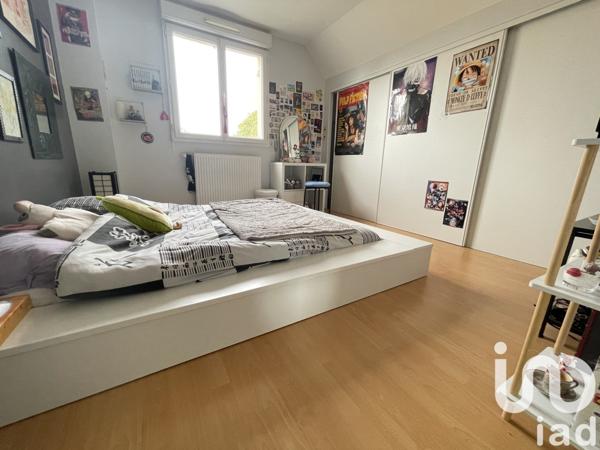 Maison traditionnelle 8 pièces de 205 m² à Thouaré-sur-Loire (44470)