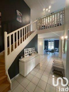 Maison traditionnelle 8 pièces de 205 m² à Thouaré-sur-Loire (44470)